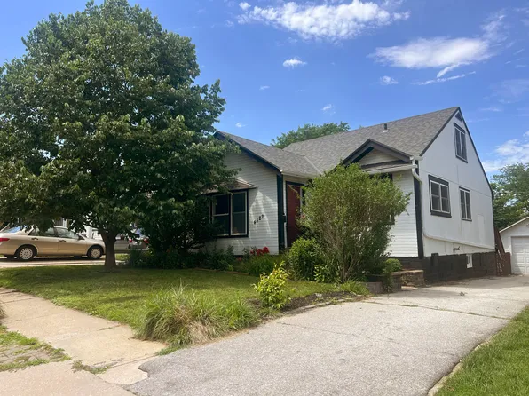 4422 Pacific St, Omaha, NE 68105