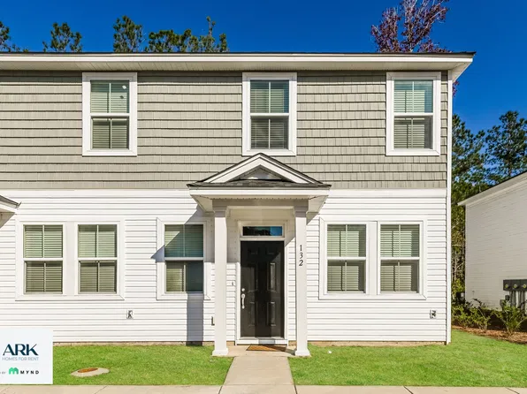 132 Morning Line Dr, Moncks Corner, SC 29461