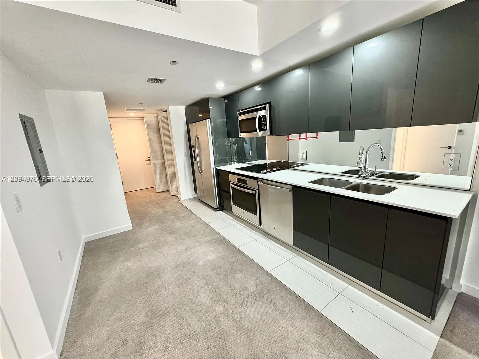 Mybrickell Condo — Photo 2