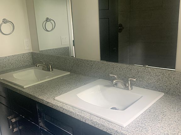 4th image of 11 Pearl St