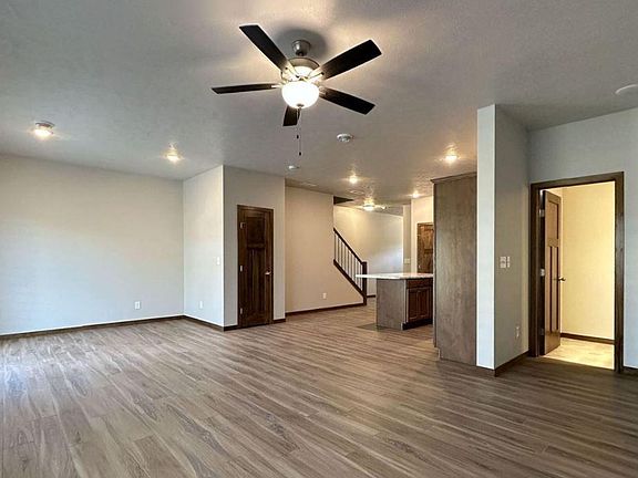 2nd image of 6012 E Copper Pl