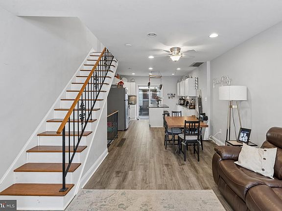 2nd image of 2139 Montrose St