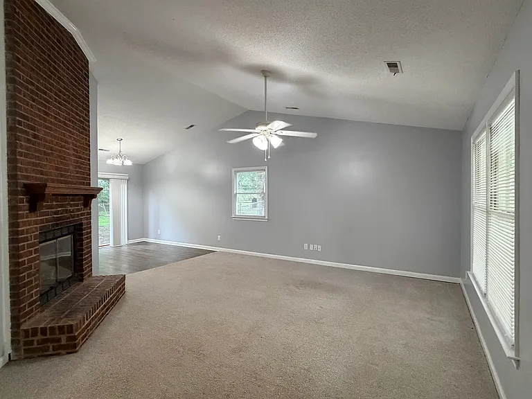 4607 Beechcroft Dr — Photo 5
