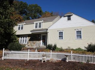 3 Wesley Dr, Shelton, CT 06484