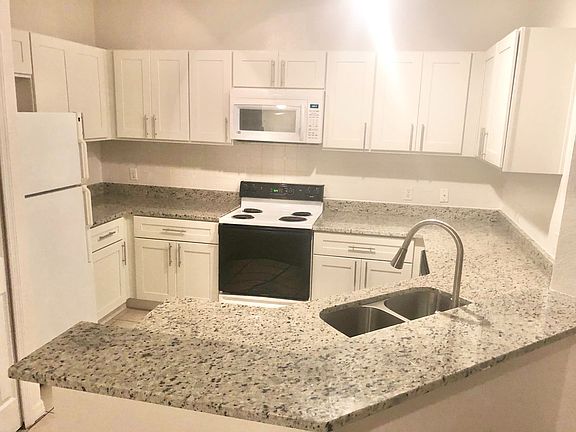 3rd image of 2640 Legacy Villas Dr