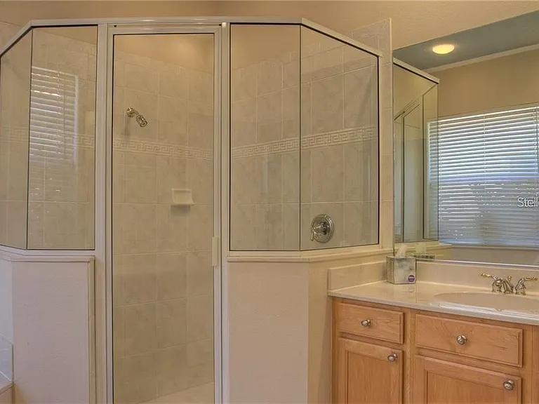 7348 Stanhope Ct — Photo 16