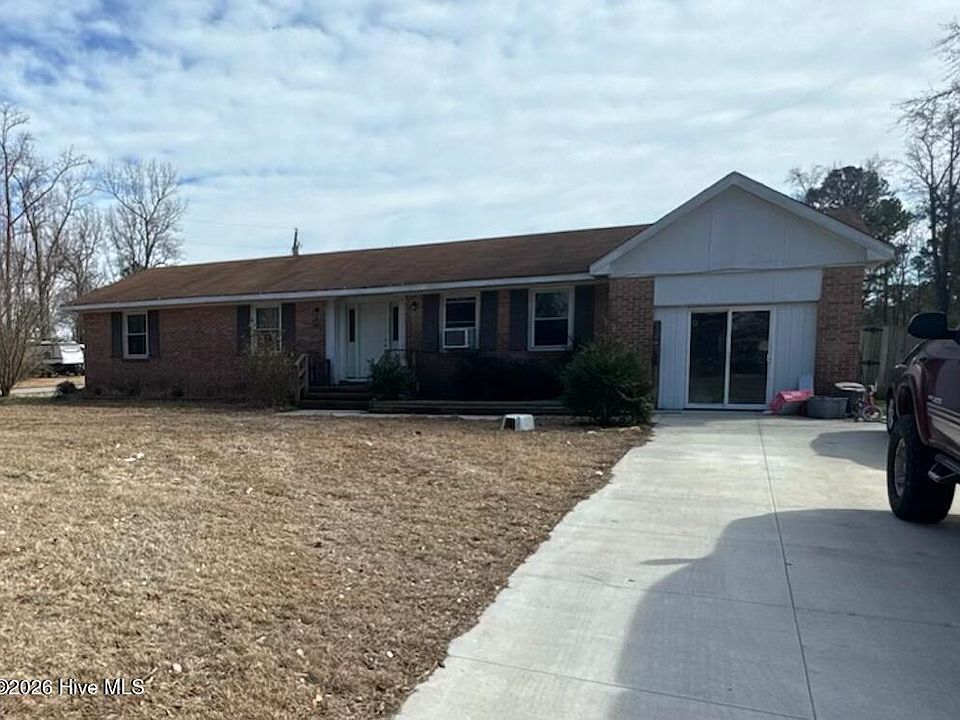 1st image of 74 Vandergrift Drive