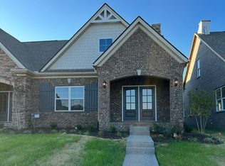 210 Cloverbrook Way, Gallatin, TN 37066