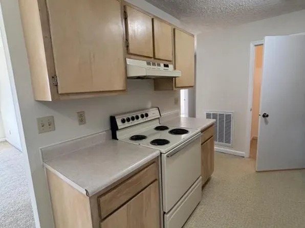 303 Farside Dr, Rogersville, TN