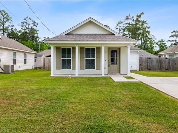 1529 Penrose St, Mandeville, LA 70448