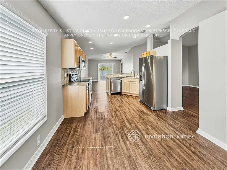 2101 Tiburon Ln — Photo 9
