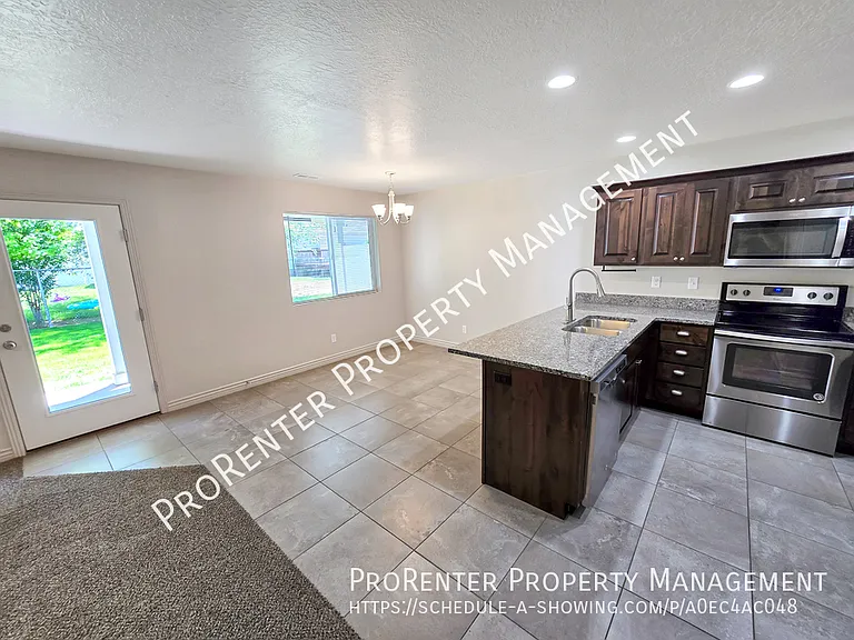 1811 W 675 N — Photo 8