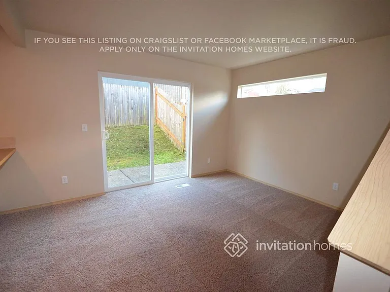 8402 4th St NE — Photo 2