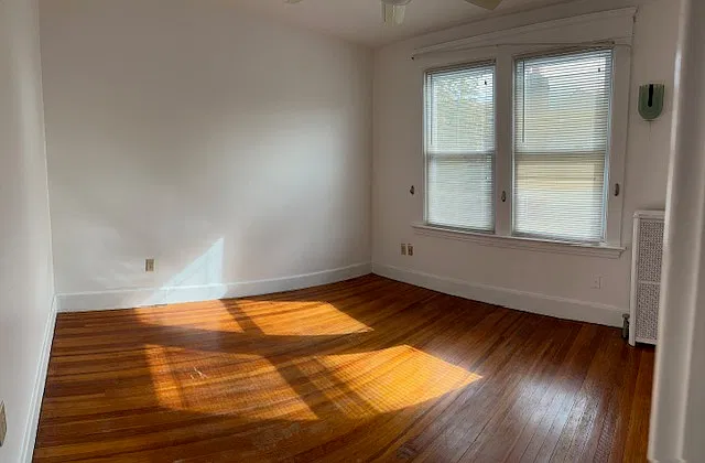 2 bed, 1100 sqft, $2,000 — Photo 3