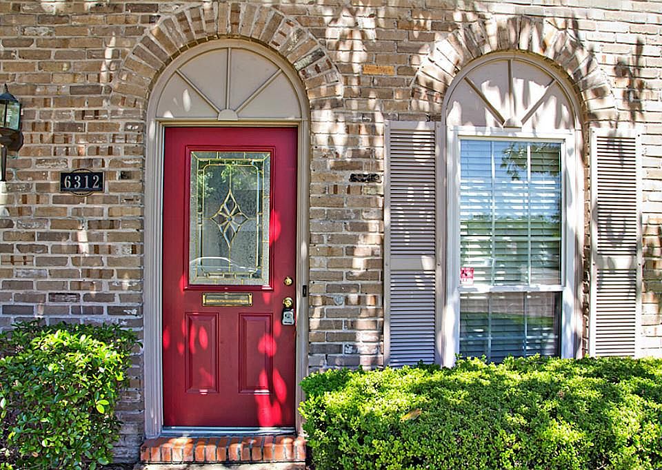 1st image of 6312 Chevy Chase Dr #6