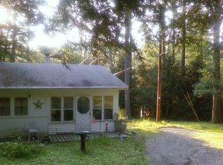 2038 Pine Grove Rd, Fayetteville, PA 17222