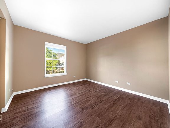 3rd image of 1257 Ballantrae Pl