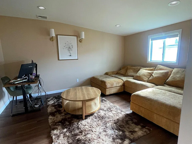 11 Skylark Ln — Photo 5