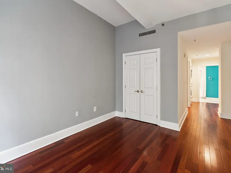 1500 Chestnut St #-4H — Photo 19