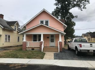 2 Jackson St, Onancock, VA 23417