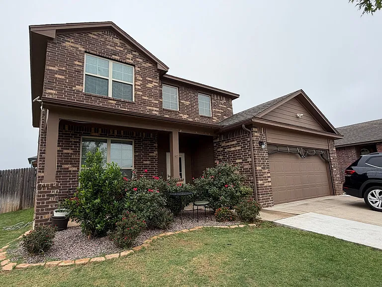 2501 Caden Ct #A — Photo 3