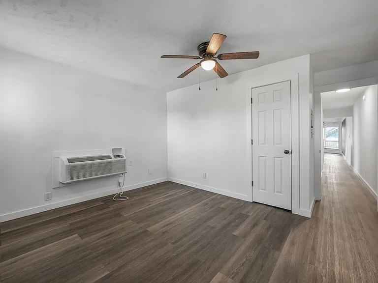 Hillwood Villas — Photo 17