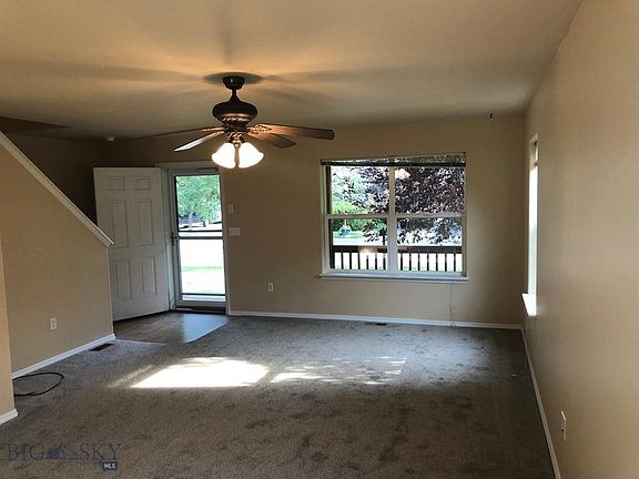5th image of 476 Woodman Dr