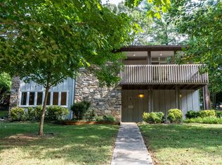4 Hampstead Rd, Asheville, NC 28804