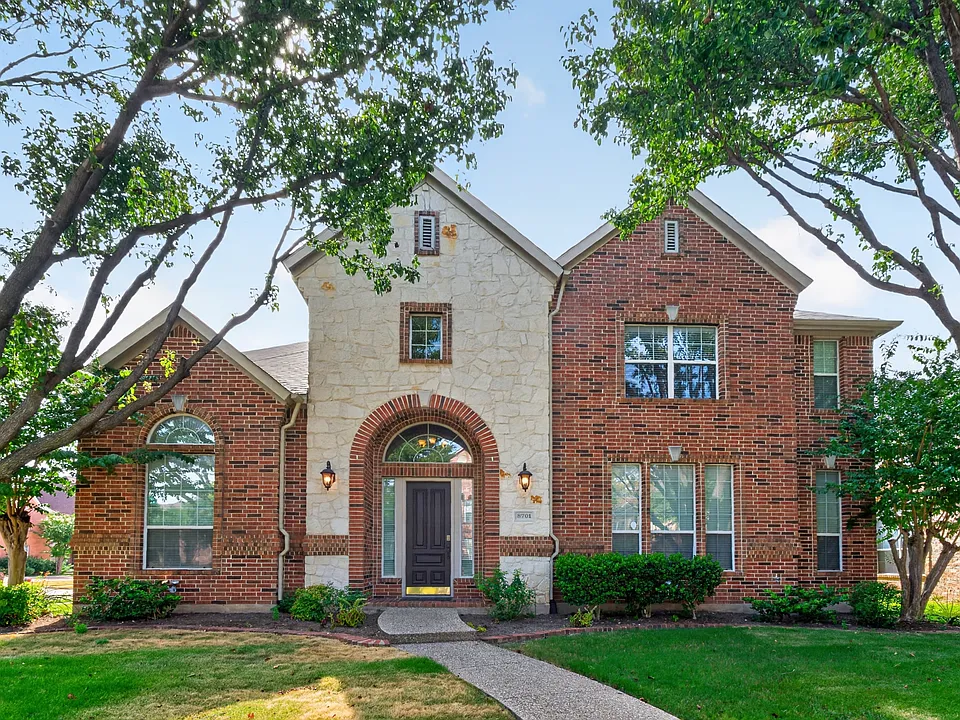 8701 Mandevilla Dr