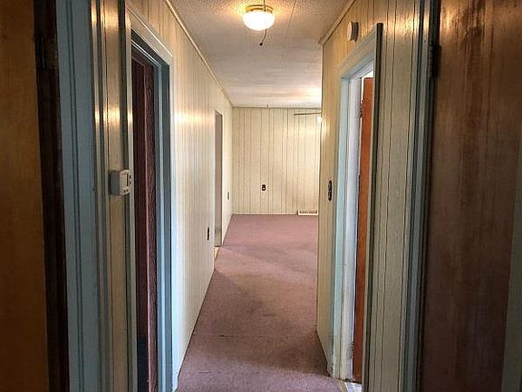 4th image of 1403 Mecklenburg Ave