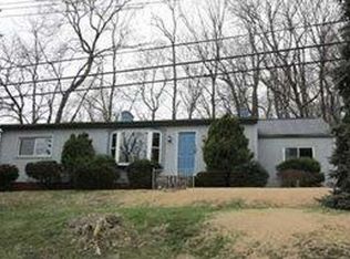 125 Edgecliff Rd, Carnegie, PA 15106