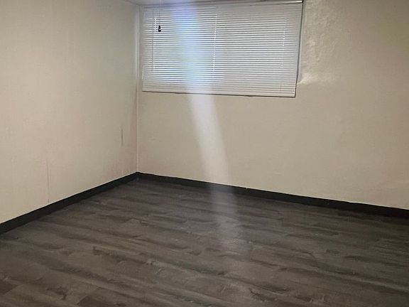 5th image of 5015 17th Ave NE #5015C