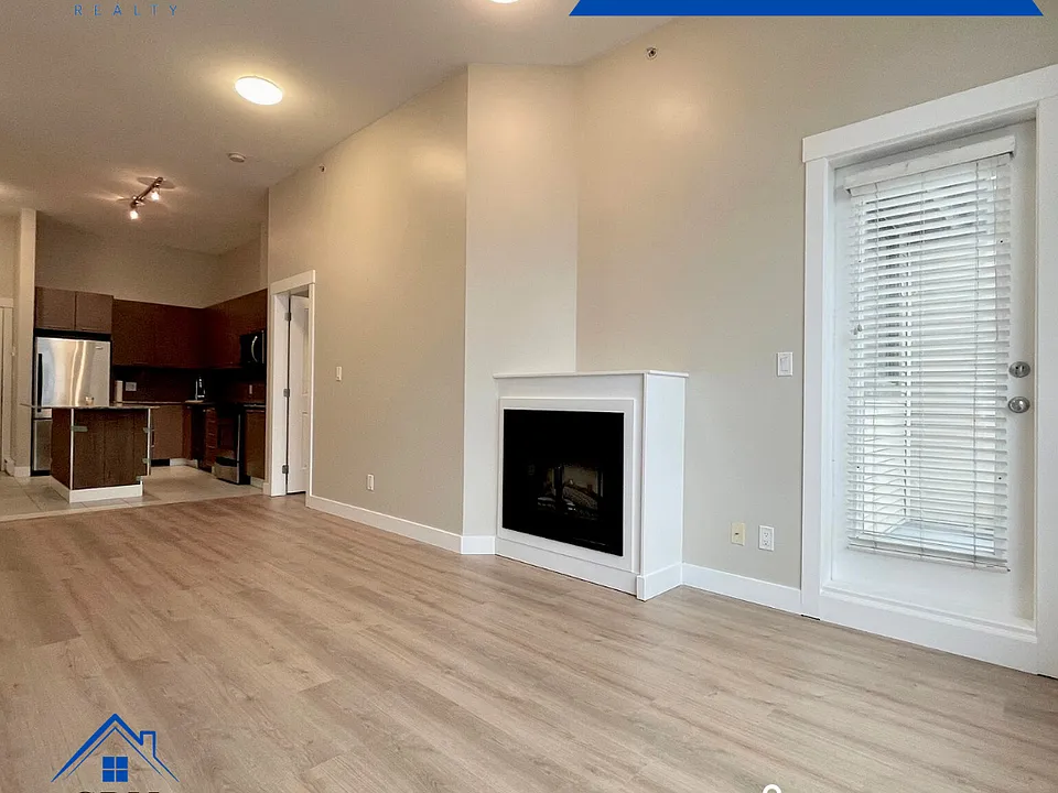 10822 City Pkwy #406