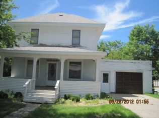 1220 4th St, Langdon, ND 58249