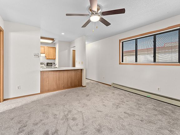 4th image of 804 S Charlotte Ave #6