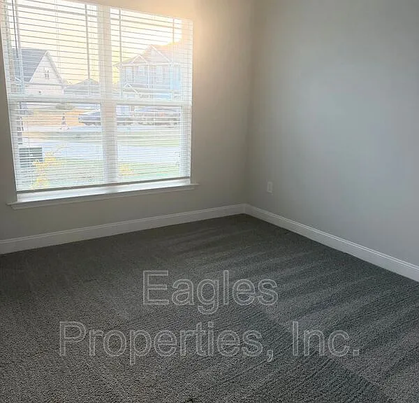 208 Bay Hill Dr — Photo 14