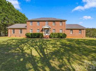 4131 Wandering Ln NE, Hickory, NC 28601