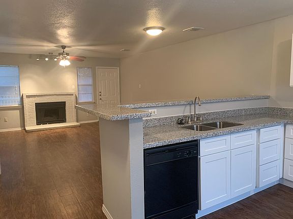 3rd image of 1811 River Crossing Cir