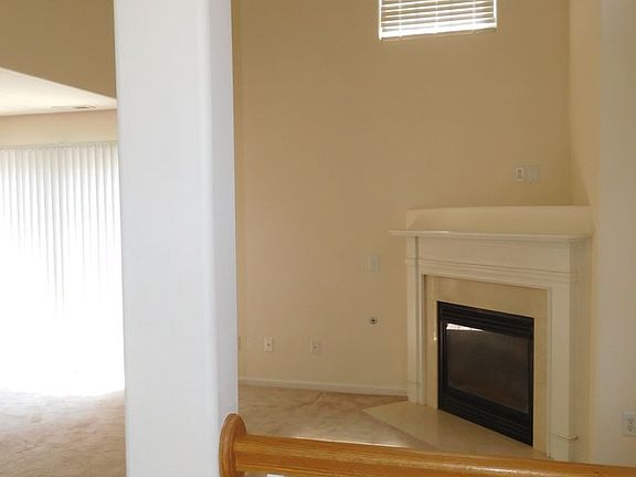 3rd image of 125 White Cedar Ln