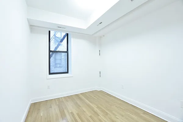 Rented by Bold New York | media 19