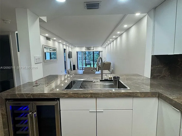 10044 S Ocean Dr #105 — Photo 4