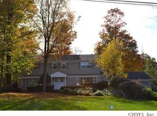 5161 Winterton Dr, Fayetteville, NY 13066