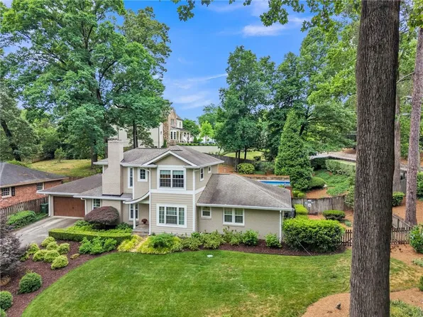 4374 Peachtree Dunwoody Rd NE, Atlanta, GA 30342