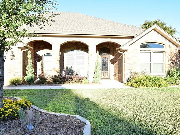 3rd image of 7038 Chimney Hill Dr