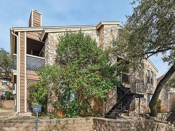 2nd image of 11520 Huebner #504