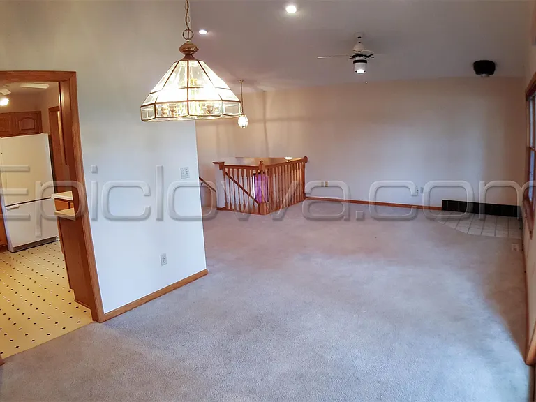 1504 Brookdale Ln NE — Photo 10