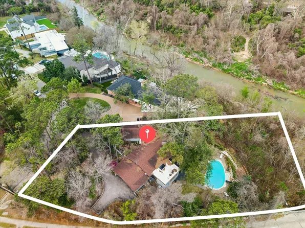 202 Pine Hollow Ln, Houston, TX 77056