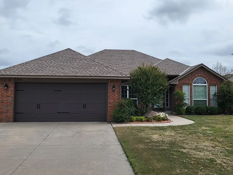 3517 Glisten St — Photo 1
