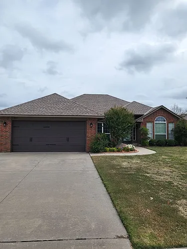3517 Glisten St Photo 1