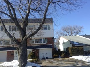 11130 Templeton Dr, Philadelphia, PA 19154